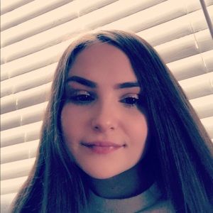 Meet your Posher, Alyssa